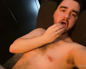 Raf & Kal aka kalwell - 11-24-2020 OnlyFans Video - Whos going to help me sort this out