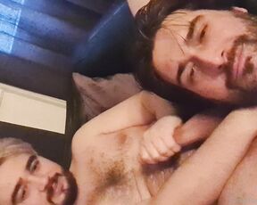 Raf & Kal aka kalwell - 05-02-2024 OnlyFans Video - So we had a little fun chatting online and streaming off a bit of a play_801o