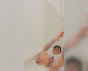 Basicflxp aka basicflxp - 03-14-2024 OnlyFans Video - Taking a hot bubble  bath  and I just coudnt help myself on fingering my