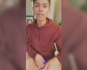 Basicflxp aka basicflxp - 11-29-2019 OnlyFans Video - Watch  me pull my underwear down and play with my hole