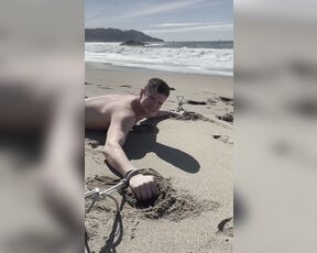 Kristofer Weston aka kristoferweston - 03-08-2021 OnlyFans Video - Having some fun with ScottRyder at the beach