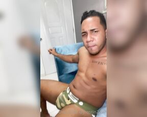 Jhostin2497 aka jhostin2497 OnlyFans - El CUBANO ME DEMOSTR QUE NO SOLO LOS DOMINICANOS SINGAN RICO , CREO QUE