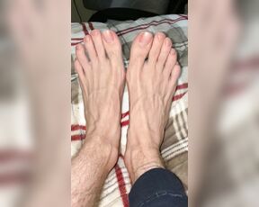 Bryan Silva aka bryansilva OnlyFans - Like if you have a foot fetish Lots of dirty talk in this