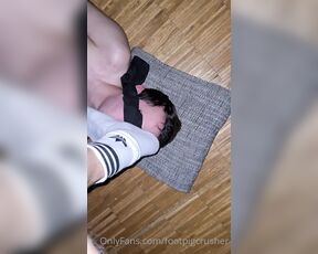 Footpigcrusher aka footpigcrusher OnlyFans Video 1980