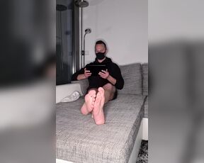 Footpigcrusher aka footpigcrusher OnlyFans - Answering slaves questions and reacting to slaves comments