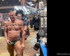 Kristofer Weston aka kristoferweston - 11-30-2021 OnlyFans Video - I needed a lot of rope to tie up matthewfigata at LA CLAW this weekend