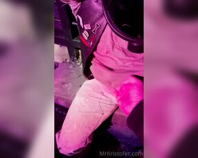 Kristofer Weston aka kristoferweston - 01-10-2022 OnlyFans Video - Took unworthyslutboy to the Eagle for a drink and smoke and ended up putting him on