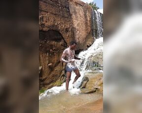 Real nasty 254 aka realnasty254 - 01-01-2025 OnlyFans Video - You wanna join my river shower