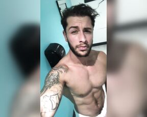 Vincentazz aka vincentazz - 07-31-2018 OnlyFans Video - Naked at the Gym Again  The Video