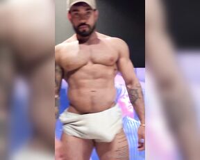 Alejo Ospina aka aospinad - 04-17-2025 OnlyFans Video - i love that song