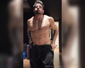 Alejo Ospina aka aospinad - 03-29-2025 OnlyFans Video - one before going to the gym