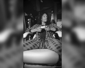 Jean Black aka jeanblackxxx - 01-22-2025 OnlyFans Video - BW with the dolls