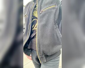 Jean Black aka jeanblackxxx - 01-22-2025 OnlyFans Video - Walk to the weed store