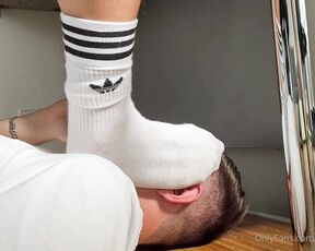 Footpigcrusher aka footpigcrusher OnlyFans - Under table foot worship with white Adidas crew socks and barefoot @Germanfeet95