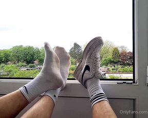 Footpigcrusher aka footpigcrusher OnlyFans - Airing our cheeesy white socks