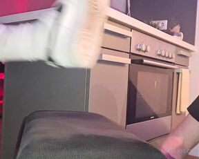 Footpigcrusher aka footpigcrusher OnlyFans - Der schwabbelnde ginger passionately sniffs my stinky white socks and my smelly feet, especially between the