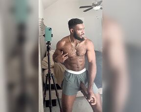 Marshall Price aka officialgreysweatsking - 03-07-2023 OnlyFans Video - I know you loving watching me beat this big dick until I nut everywhere
