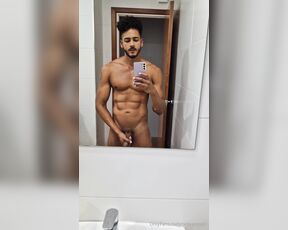OnlyXXXGuys aka onlyxxxguys - 07-22-2024 OnlyFans Video - Why dont you come, kneel, and eat it for me says onlyantoni1, an athletic model living