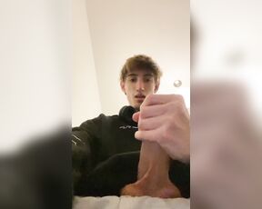 OnlyXXXGuys aka onlyxxxguys - 09-11-2024 OnlyFans Video - Hey there, do you like it in your face says thiaguitwink, joining you live from Argentina